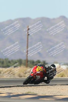 media/Oct-30-2025-Racers Edge (Thu) [[dabbdaf680]]/3-B Group/Session 4 Turn 16/